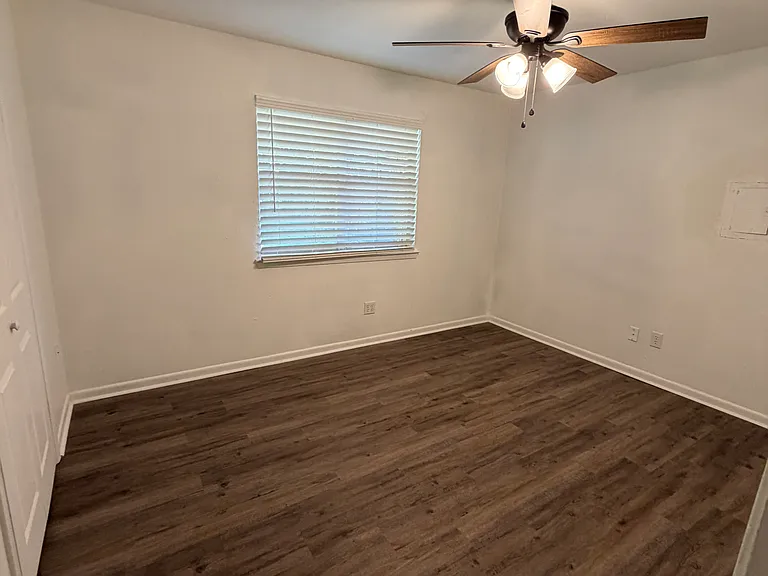 821 E Glendale St — Photo 8