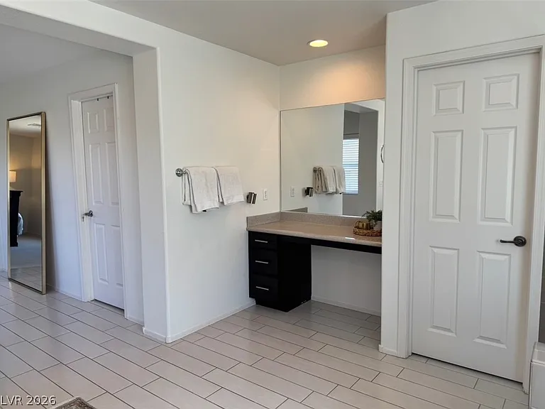 2925 Green Falls Ave — Photo 16