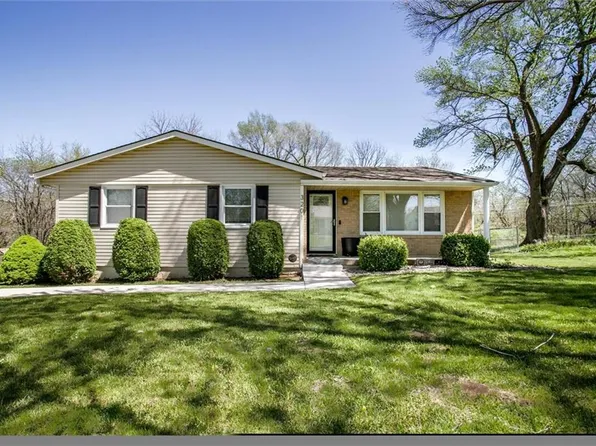 3201 N 85th Pl, Kansas City, KS 66109