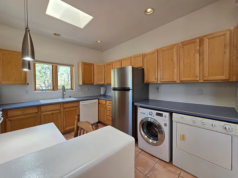 1310 Lejano Ln #A — Photo 9