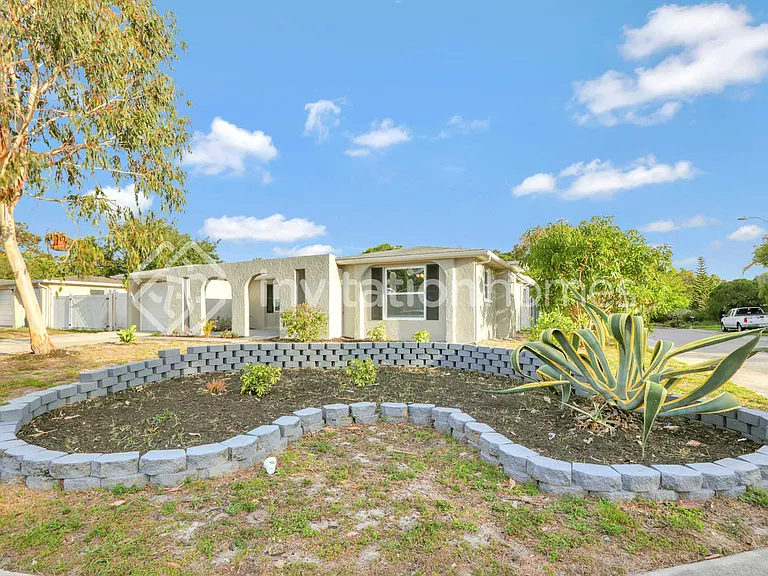 3016 Palamore Dr — Photo 1