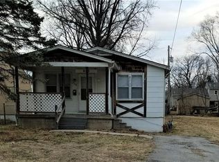 608 E Angus St, Independence, MO 64055