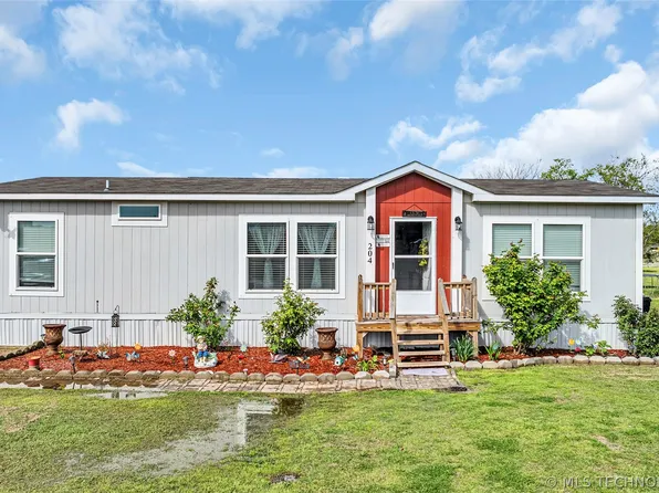 204 N 3rd St, Ringling, OK 73456