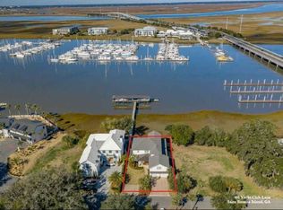 401 Yacht Club Ln, Saint Simons Island, GA 31522