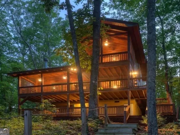 1069 Maggie Chapman Rd, Blue Ridge, GA 30513