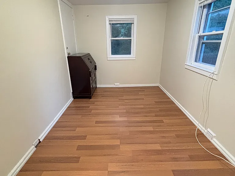 50 Oakdale Ave — Photo 8