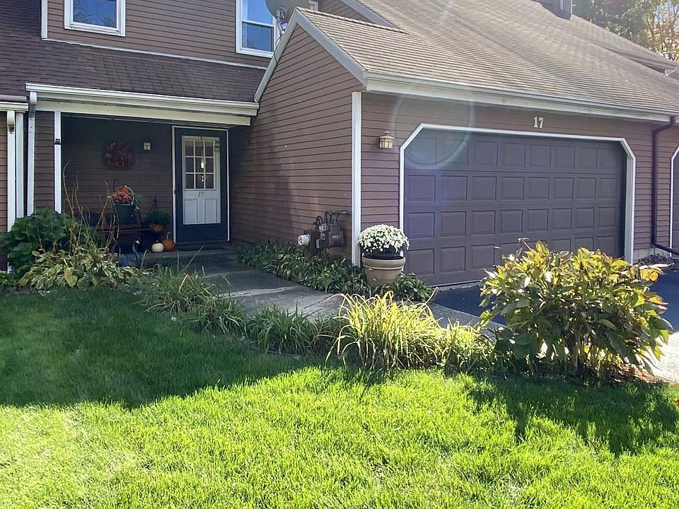 1st image of 17 Mohawk Trl