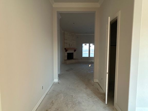 3rd image of 801 Westover Dr