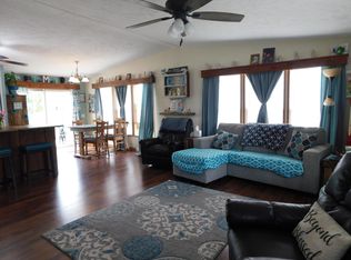 142 Main St, Fruitland, IA 52749