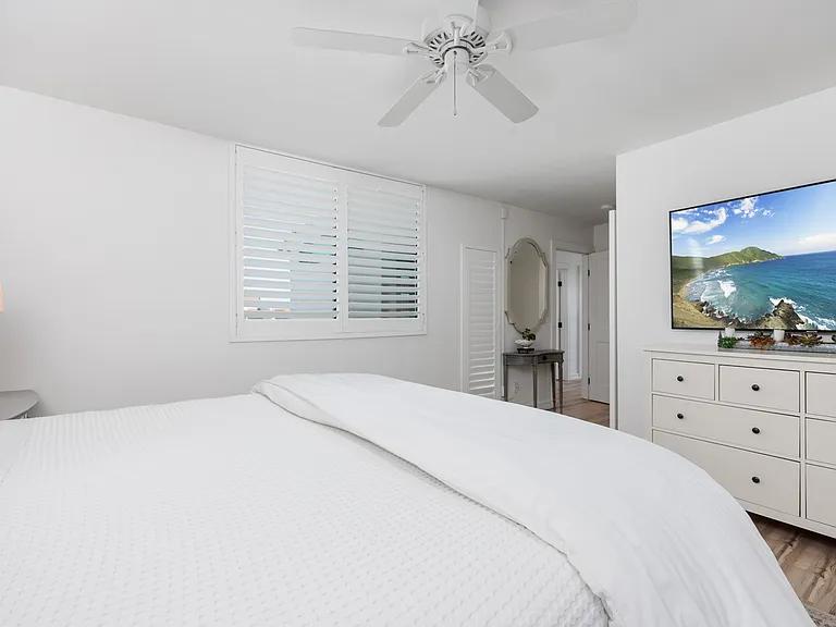 4513 Cove Dr #19 — Photo 15