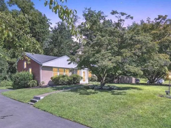 840 Pembroke Rd, Rydal, PA 19046