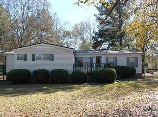 376 Edgewater Dr, Byron, GA 31008