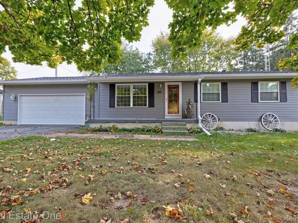 11115 Ray Rd, Gaines, MI 48436