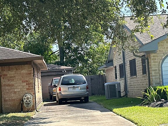 5th image of 11327 Sagecountry Dr