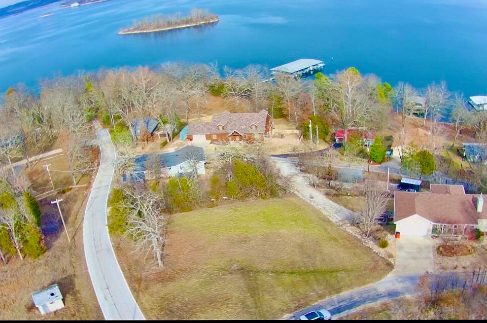 1st image of 1343 Cambridge Drive