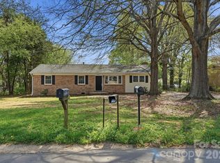 2323 Maplewood Dr, Gastonia, NC 28052