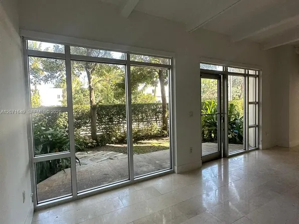 7728 Collins Ave, Miami Beach, FL