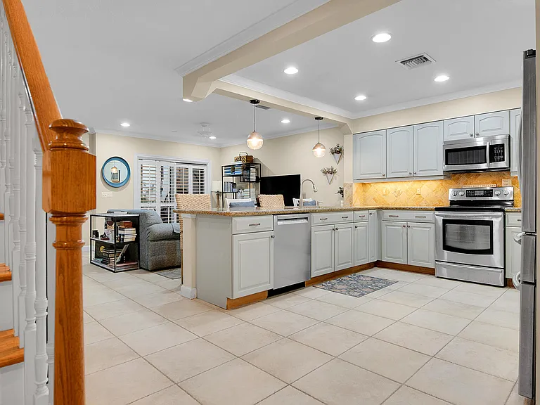 22860 Ironwedge Dr — Photo 24