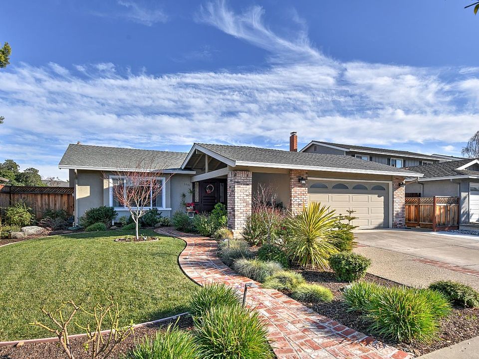 1st image of 3902 Woodcreek Ln