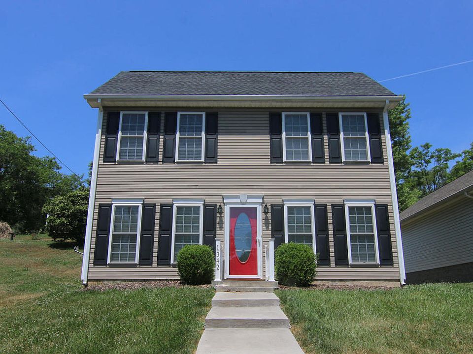 1st image of 1342 Eastgate Ave NE