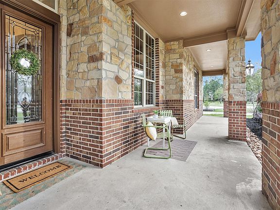 2nd image of 27910 Hansons Ct