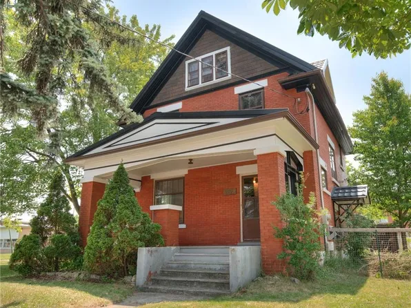 235 Hoffman St, Kitchener, ON N2M 3N5