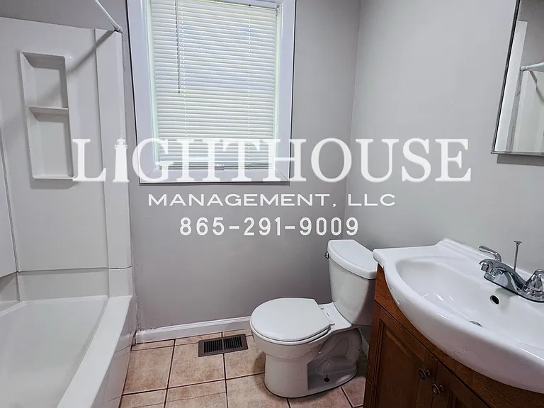 1808 Lombard Pl — Photo 6