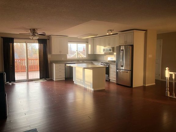 2nd image of 5012 Railway Ave #19