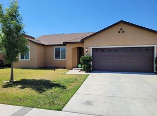 1427 W Sidonia St, Hanford, CA 93230
