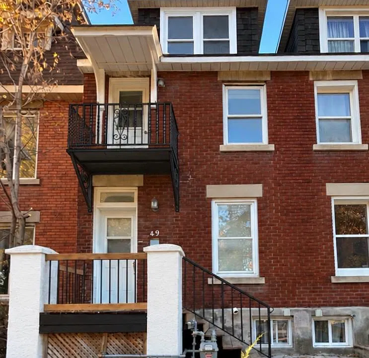 49 Heney St #1