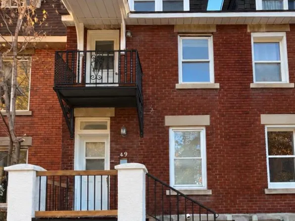49 Heney St #1, Ottawa, ON K1N 5V6