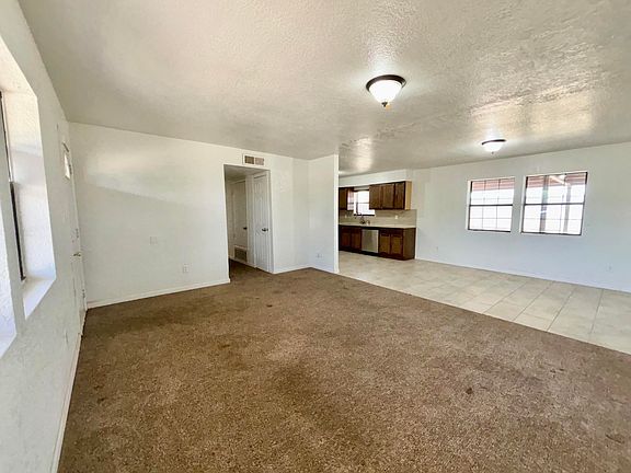 4th image of 816 La Luz Dr