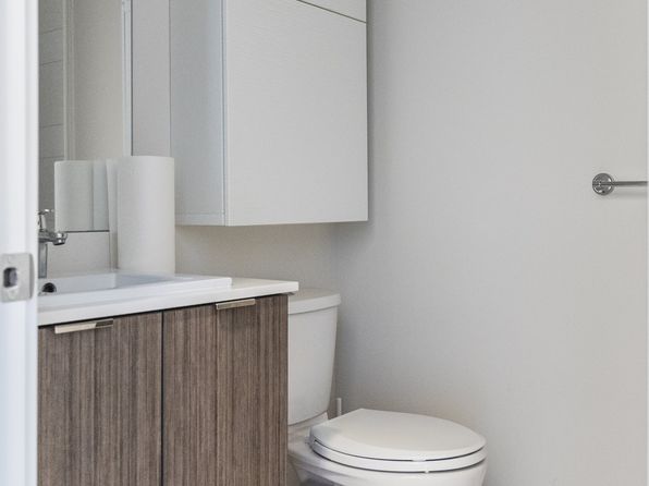 2 bedroom rental in Burnaby — photo 13