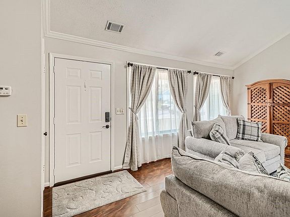 3rd image of 5182 Station Cir