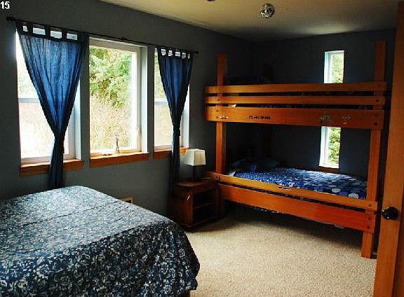 5th image of 5880 Berry Dr