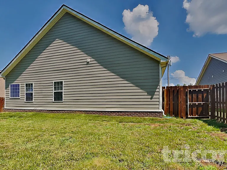 741 W Coker Way — Photo 18