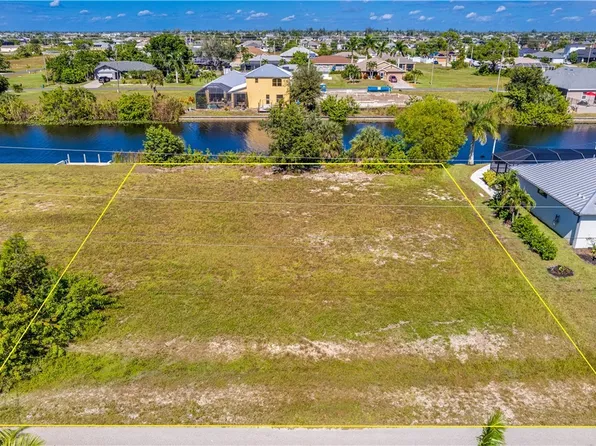 2901 SW 2nd Ter, Cape Coral, FL 33991