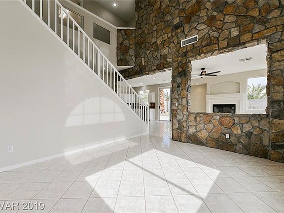 3rd image of 8736 Shady Pines Dr