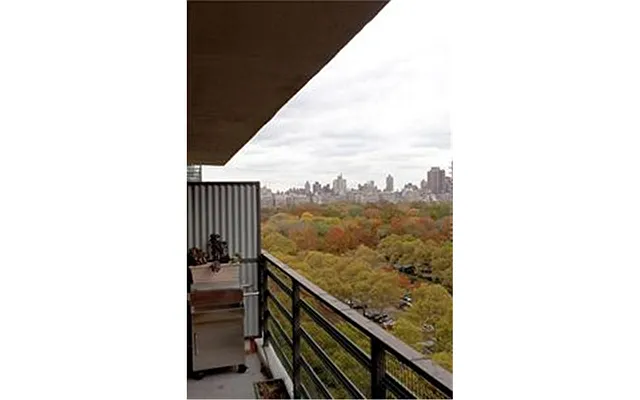 Sold by Douglas Elliman | media 28