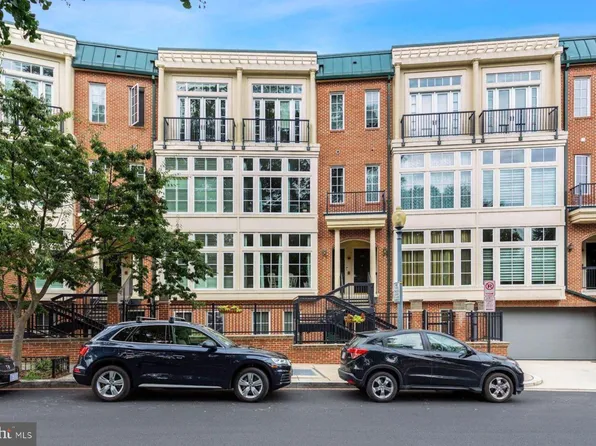 2200 17th St NW APT 212, Washington, DC 20009