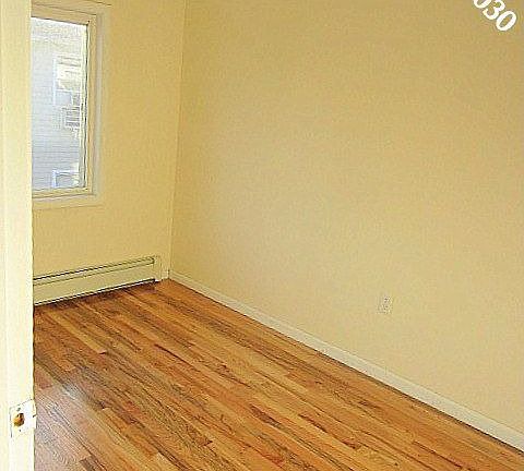 4th image of 2915 Grace Ave