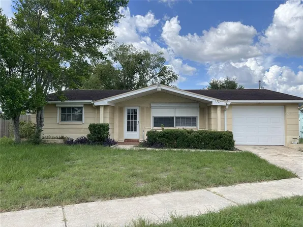 5507 Casino Dr, Holiday, FL 34690