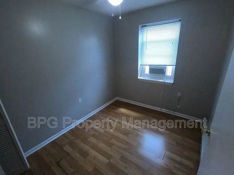 205 N Main St #8 — Photo 11