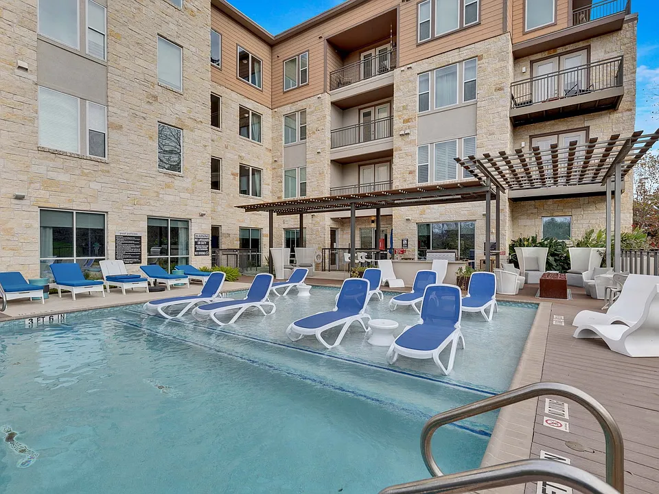 1900 Barton Springs Rd #3039