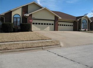 4132 S Weller Ave, Springfield, MO 65804