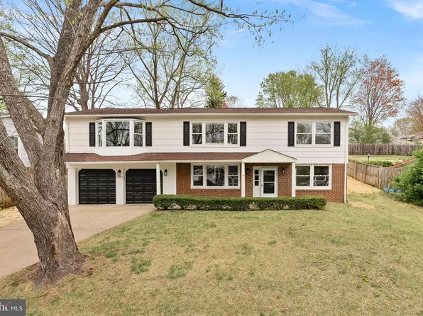 19005 Red Oak Ln, Triangle, VA 22172