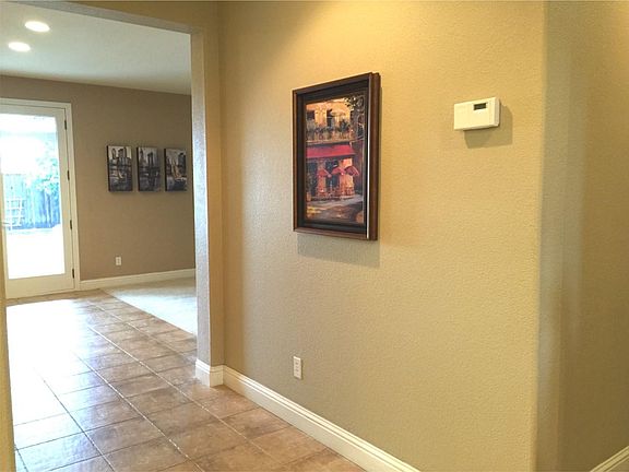 5th image of 1106 Saint Clair Pl