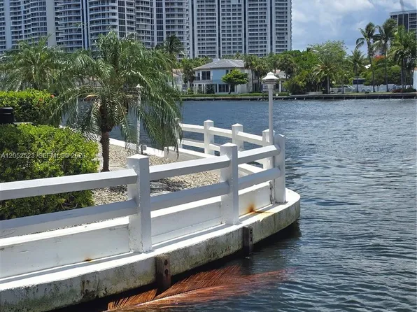 3177 S Ocean Dr APT 217, Hallandale Beach, FL 33009