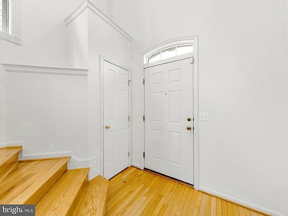 5th image of 8856 Bennington Blvd