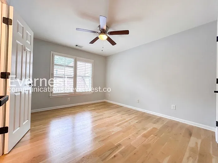 4706 Woodlawn Ct NE — Photo 31